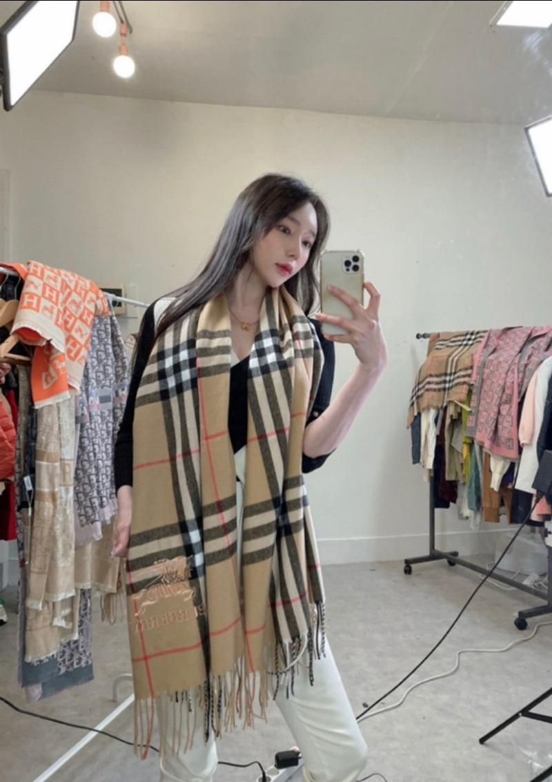 img1.jpg