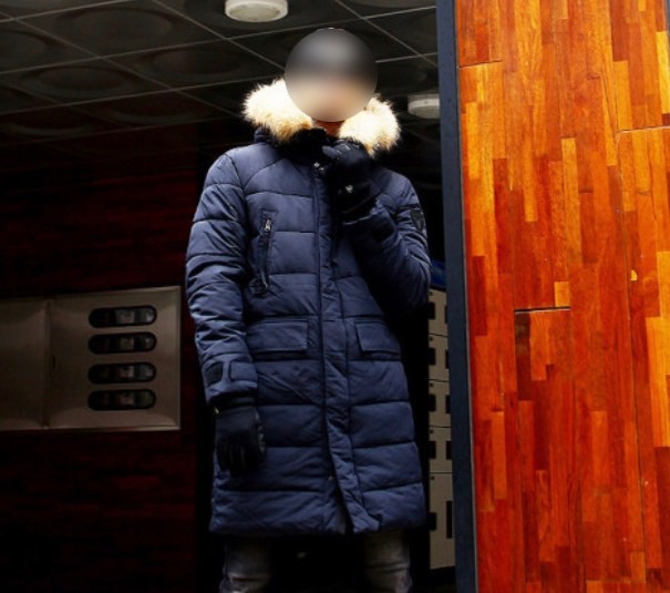 img1.jpg