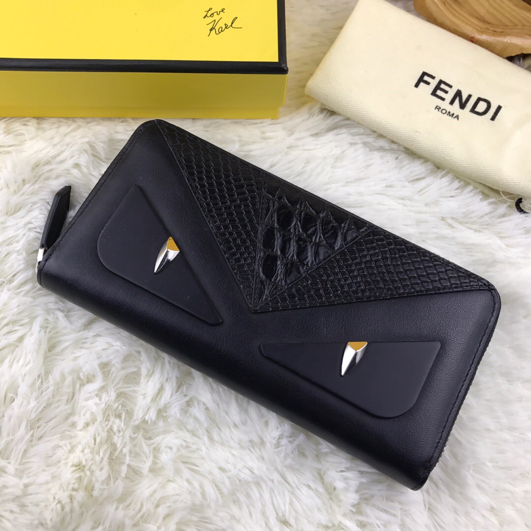 FENDI 펜디 지퍼 장지갑