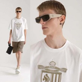 펜디 로고패치 라운드 반팔 티셔츠